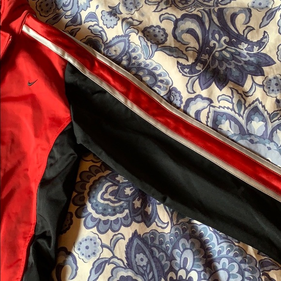 Nike zip-up athletic jacket. Excellent condition. - Picture 6 of 8